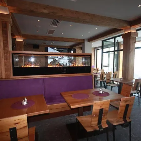 Berghotel Schmittenhoehe מלון 4*